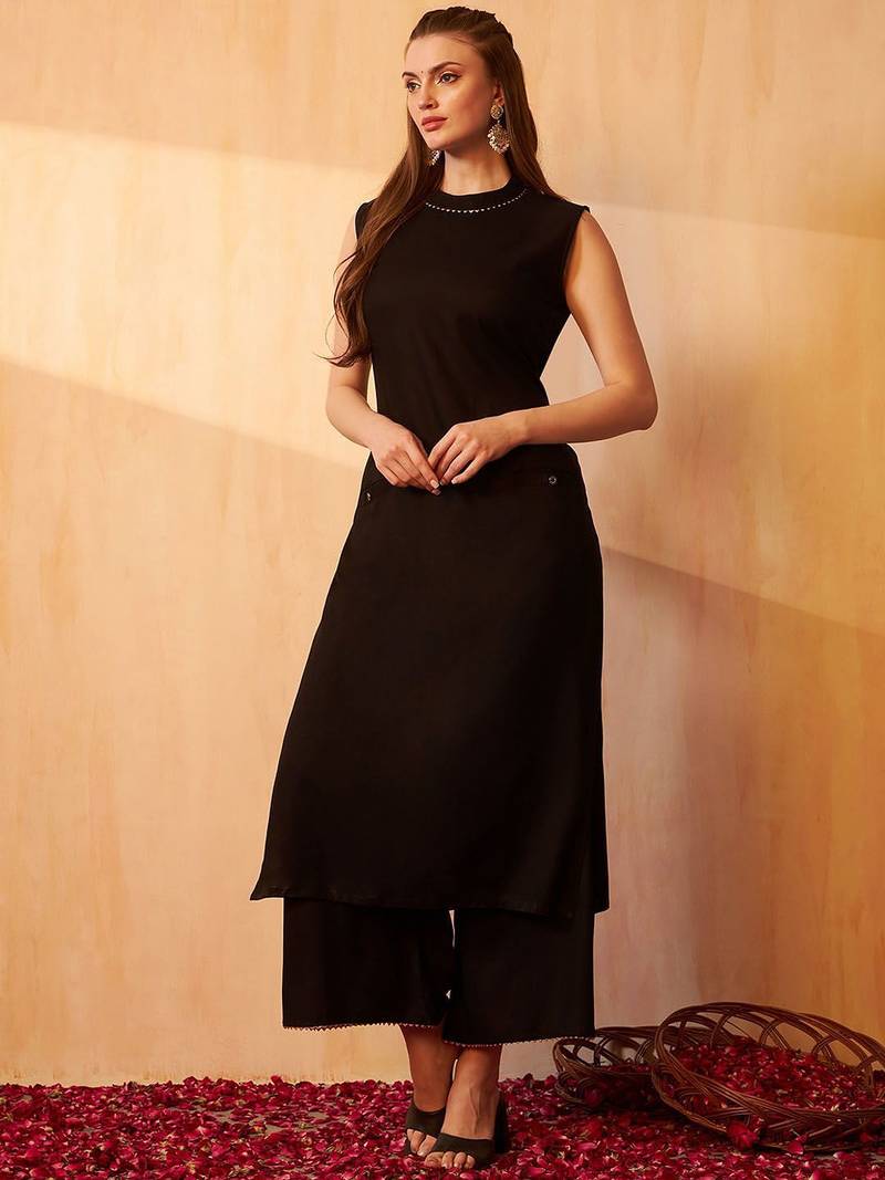 Gotta Patti Round Neck Sleeveless Straight Kurta With Palazzo