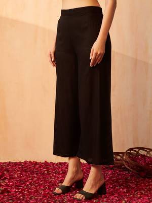 Gotta Patti Round Neck Sleeveless Straight Kurta With Palazzo 7