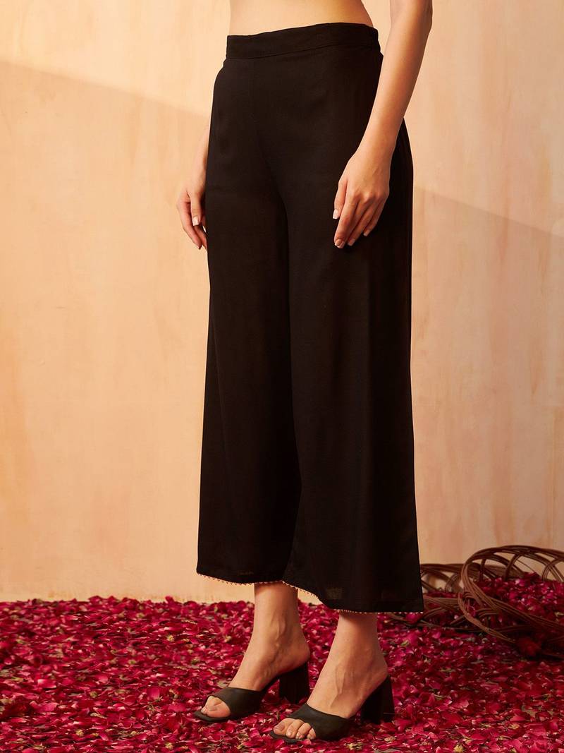 Gotta Patti Round Neck Sleeveless Straight Kurta With Palazzo