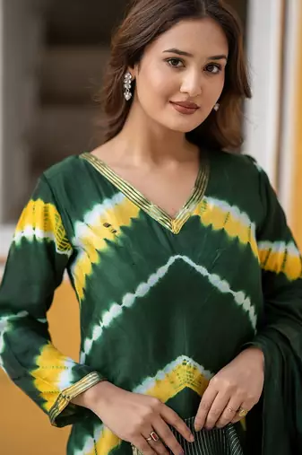 Women Leheriya Dyed Silk Kurta with Palazzo & Dupatta