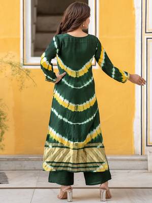 Women Leheriya Dyed Silk Kurta with Palazzo & Dupatta 4