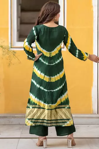 Women Leheriya Dyed Silk Kurta with Palazzo & Dupatta