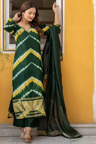 Women Leheriya Dyed Silk Kurta with Palazzo & Dupatta