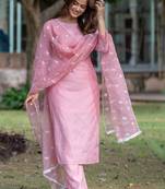 Women Ethnic Motifs Embroidered Regular Thread Work Chanderi Silk Kurta with Trousers & With Dupatta