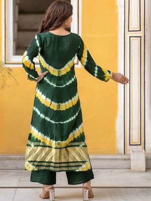 Women Dyed Regular Kurta with Palazzos & With Dupatta 4