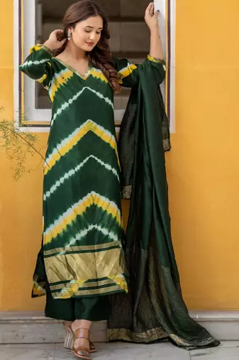 Women Dyed Regular Kurta with Palazzos & With Dupatta