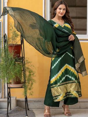 Women Dyed Regular Kurta with Palazzos & With Dupatta 7
