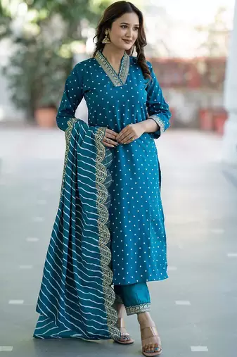 Women Bandhani Embroidered Empire Thread Work Kurta with Trousers & With Dupatta