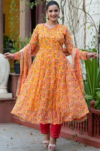 Women Floral Printed Empire Kurta with Trousers & With Dupatta