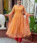 Women Floral Printed Empire Kurta with Trousers & With Dupatta