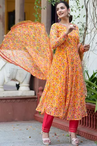 Women Floral Printed Empire Kurta with Trousers & With Dupatta