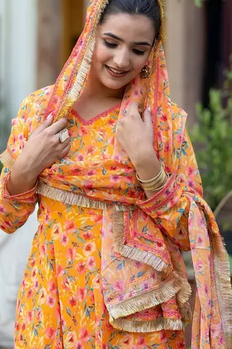 Women Floral Printed Empire Kurta with Trousers & With Dupatta