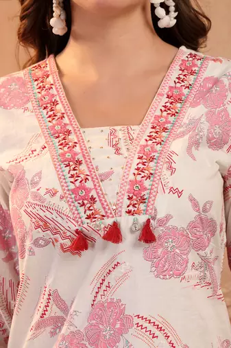 women floral printed thread work floral kurta