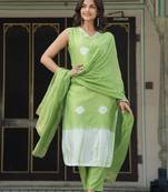 Women Printed Regular Pure Silk Kurta with Trousers & With Dupatta