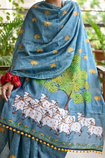 Cotton maslin picwai print stall dupatta wear on gown lehenga choli and dress
