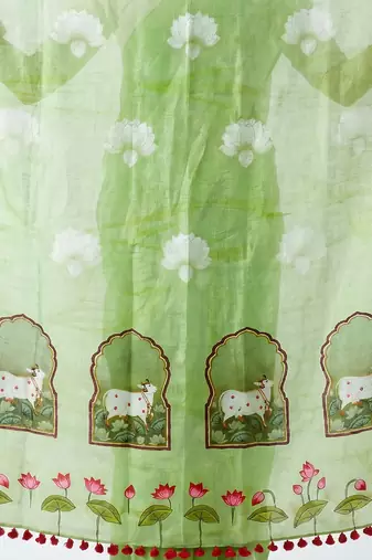 Cotton maslin picwai print stall dupatta wear on gown lehenga choli and dress
