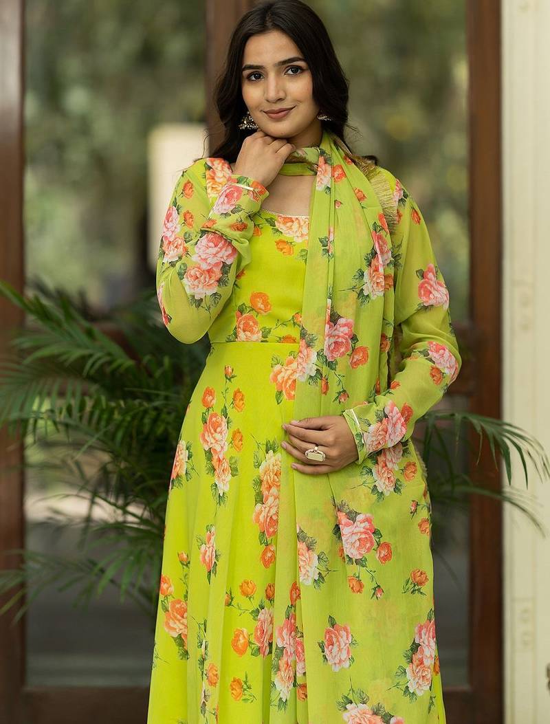 Floral Printed Regular Gotta Patti Kurta With Churidar & Dupatta