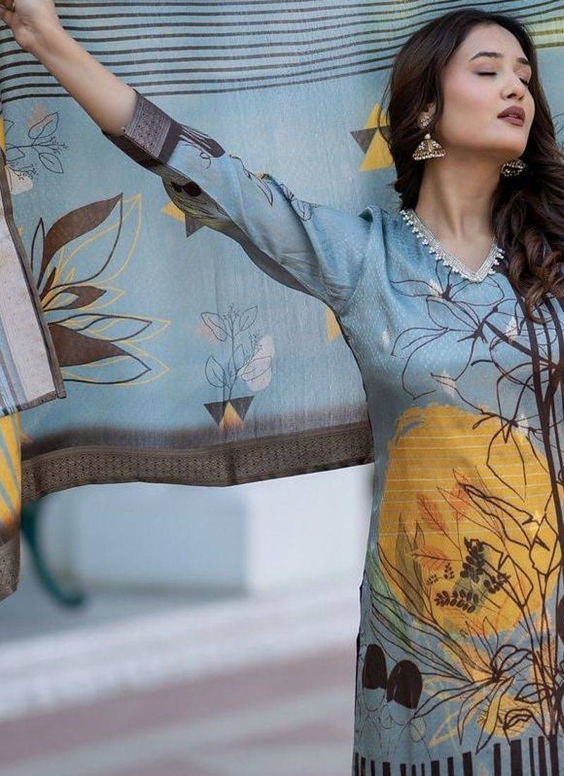 Women Floral Printed Regular Chanderi Silk Kurta with Trousers & With Dupatta