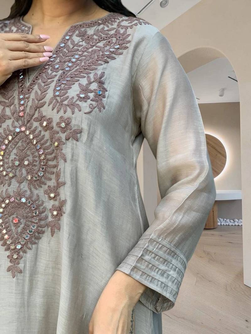 Women Ethnic Motifs Embroidered Regular Sequinned Pure Cotton Kurta with Trousers & With Dupatta