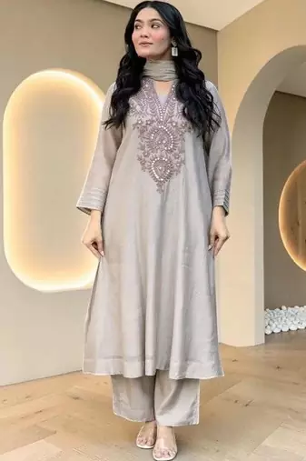 Women Ethnic Motifs Embroidered Regular Sequinned Pure Cotton Kurta with Trousers & With Dupatta