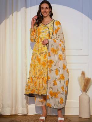 Floral Printed Pleated Angrakha Kurta with Trousers and Dupatta 1