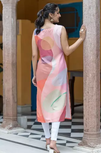 Floral Printed V-Neck Sleeveless Straight Kurta