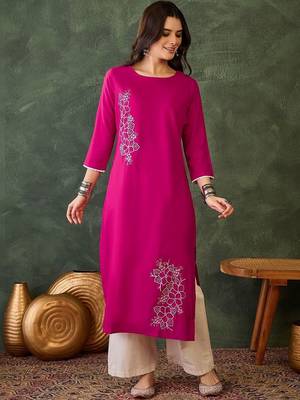 Women Floral Embroidered Thread Work Floral Kurta 2