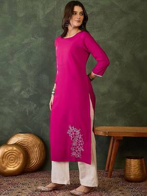 Women Floral Embroidered Thread Work Floral Kurta 6
