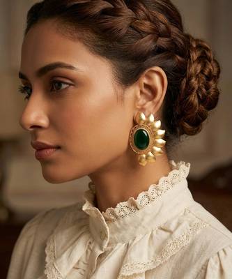 Gold plated emerald green stone coiled wave earrings 1