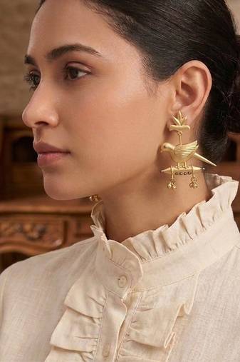 Gold plated focal bird stud earrings