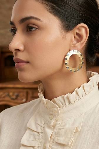 Gold plated grey circular disc earrings