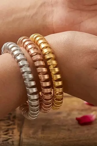 Gold plated textured hammered bangles