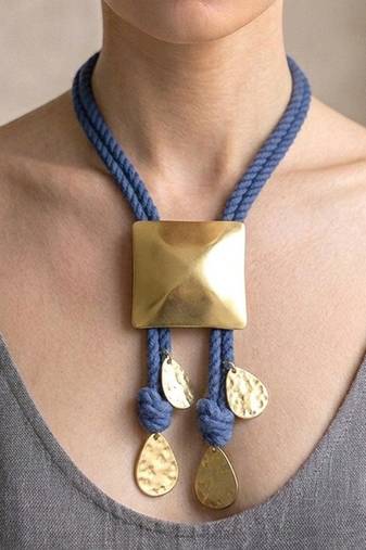 Gold plated blue rope pyramid bolo necklace