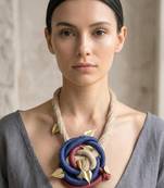 Beige blue threaded bloom pendant necklace