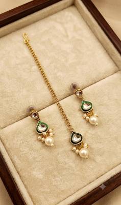 Green necklace set with earrings & maang tikka | kundan & agate stone | antique plating 3
