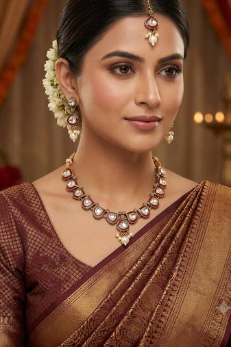 maroon necklace set with earrings & maang tikka   kundan & agate stone   antique plating