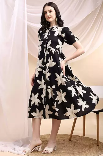 Black rayon fit &flared floral printed casual kurta for women