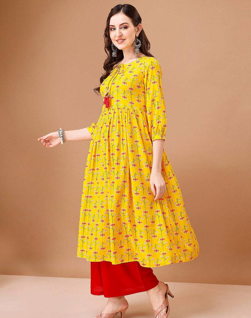 Yellow rayon fit &flared floral printed casual kurta for women