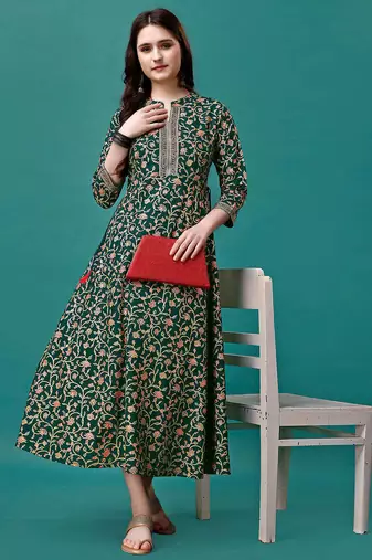 Green rayon fit &flared floral printed casual kurta for women