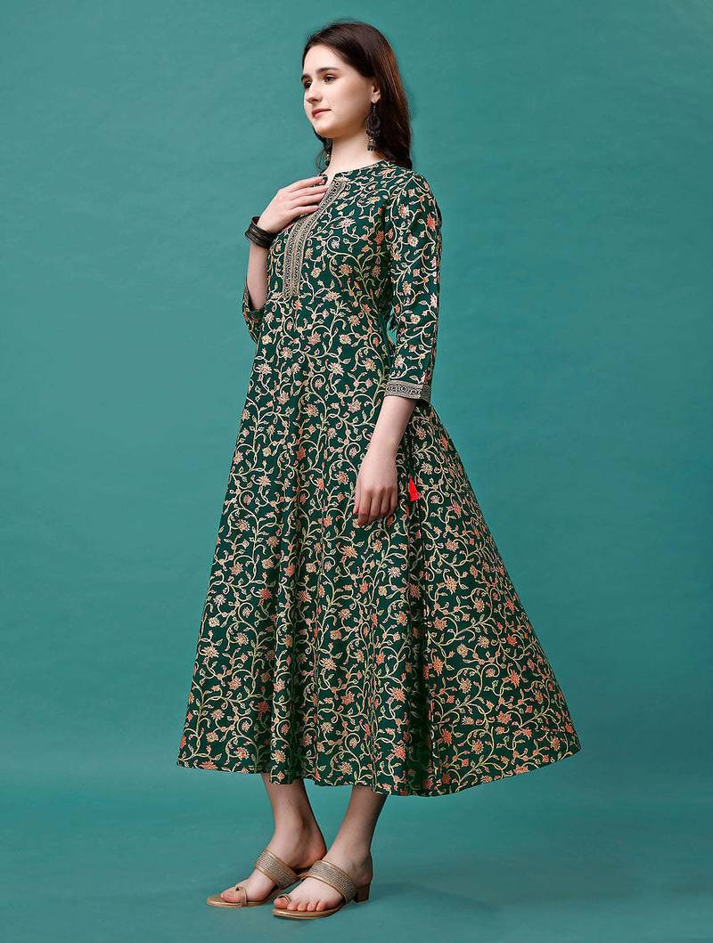 Green rayon fit &flared floral printed casual kurta for women