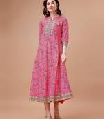 Pink rayon fit &flared floral printed casual kurta for women