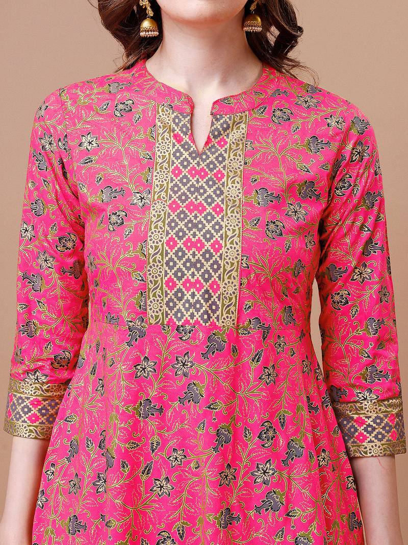 Pink rayon fit &flared floral printed casual kurta for women