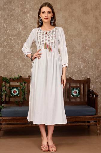 White rayon fit &flared thread work plain casual kurta for women
