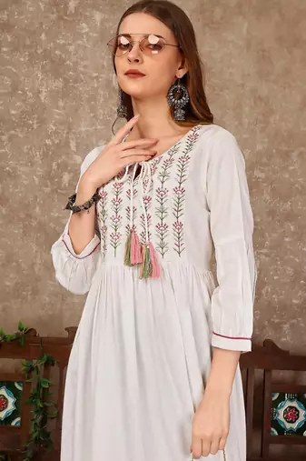 White rayon fit &flared thread work plain casual kurta for women