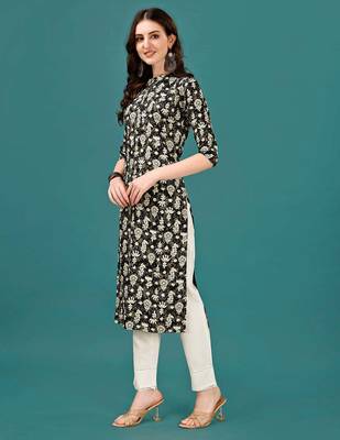 Green rayon straight floral printed casual kurta for women 4
