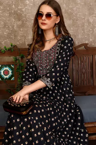 Black rayon fit &flared floral printed casual kurta for women