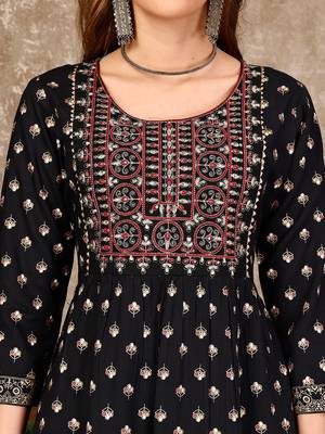 Black rayon fit &flared floral printed casual kurta for women 4
