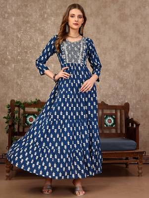 Blue rayon fit &flared floral printed casual kurta for women 3