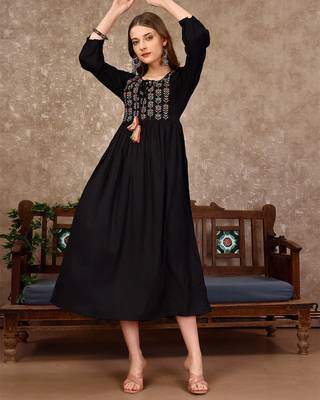 Black rayon fit &flared thread work plain casual kurta for women 1
