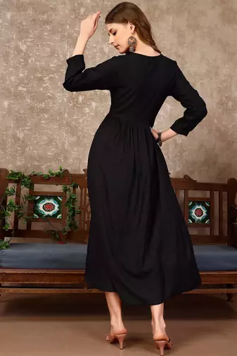 Black rayon fit &flared thread work plain casual kurta for women